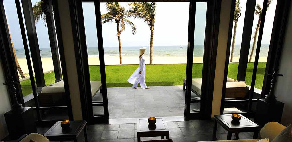 Four Season's Nam Hai beach villa