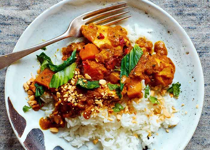 Vietnamese lemongrass chicken dish with rice