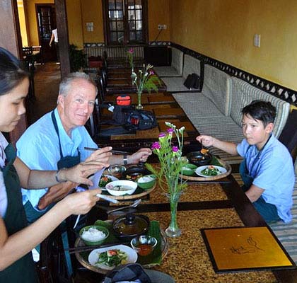 Eating in Hoi An