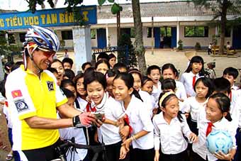 Vietnam Cycling tour rider